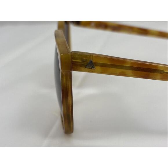 Liz Claiborne Square Light Tortoise Shell Sunglasses - Picture 7 of 8